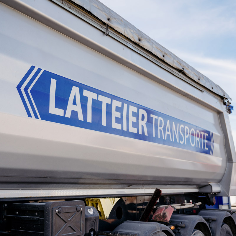 Transportfahrzeut Anhänger